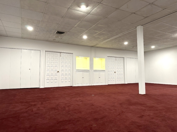 1005 Dundalk Avenue Dundalk, Maryland For Sale or Lease