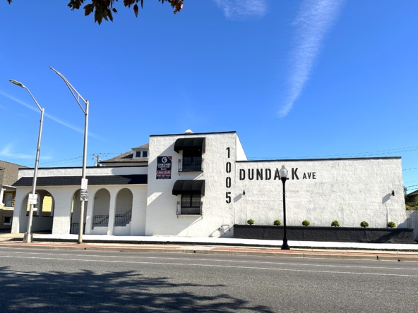 1005 Dundalk Avenue Dundalk, Maryland For Sale or Lease