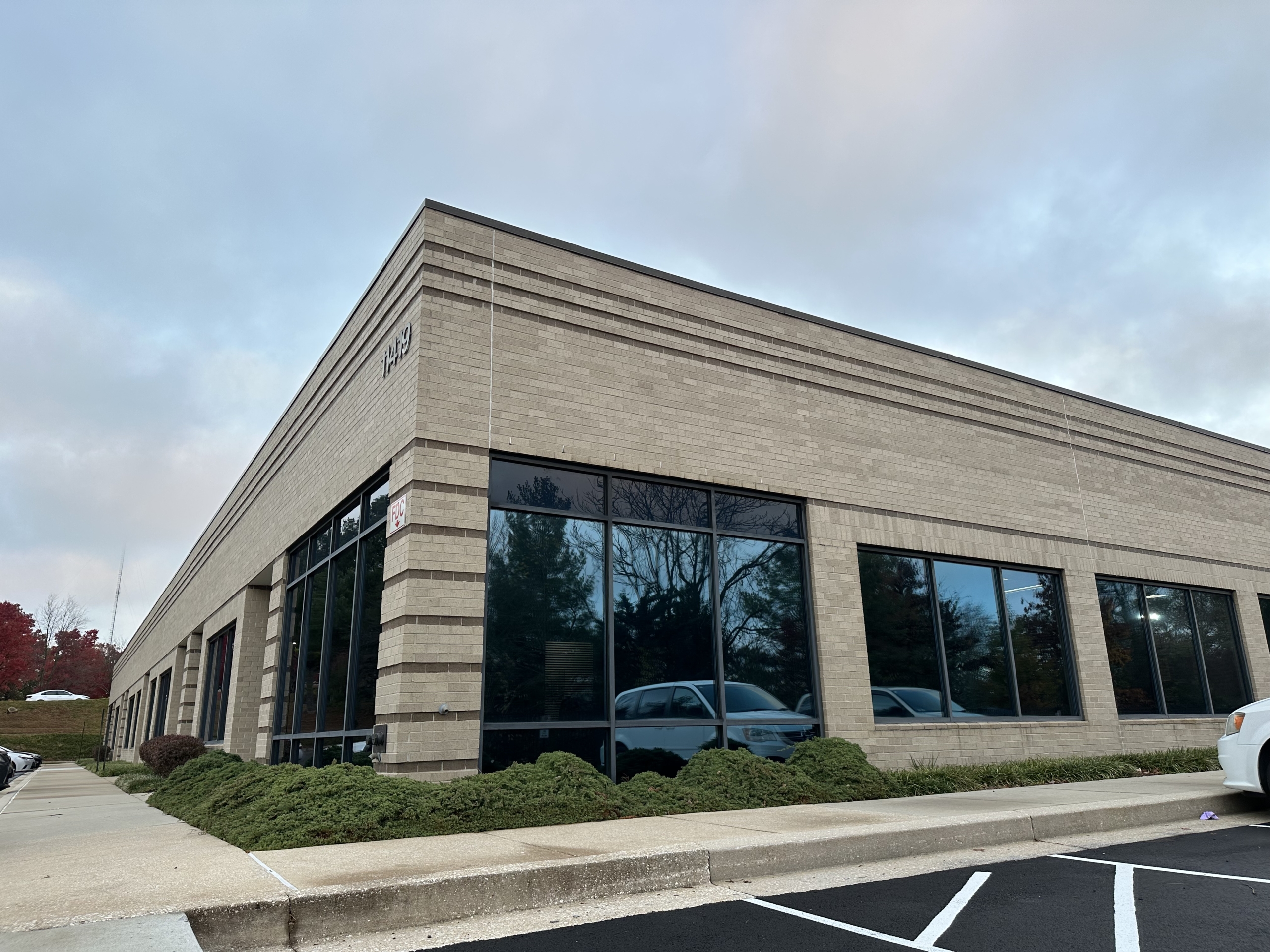 Center 1000 11419 Cronridge Drive Owings Mills, Maryland Office for Lease Gardner Commercial Realty